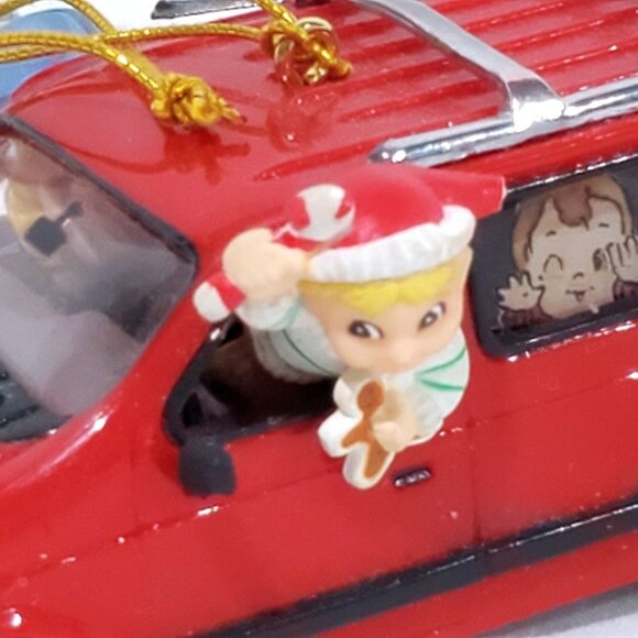 Enesco MOM'S TAXI Christmas Ornament Campbells Soup Kids in car windows DAMAGED - Picture 5 of 11